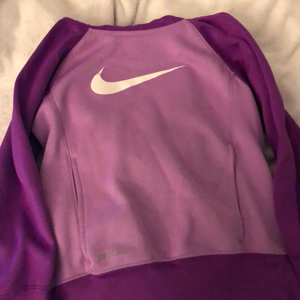 girls nike sweatshirt